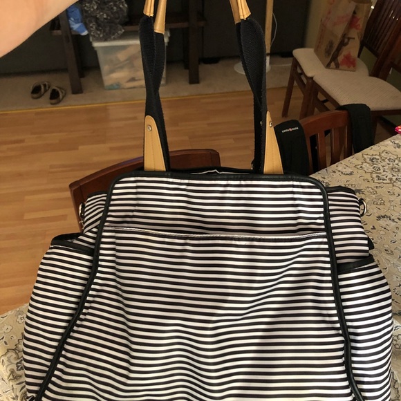 Skiphop diaper tote GRAND CENTRAL blk&wht stripe - Picture 2 of 8